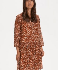 Part Two Sophias Dress Sunburn