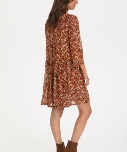 Part Two Sophias Dress Sunburn