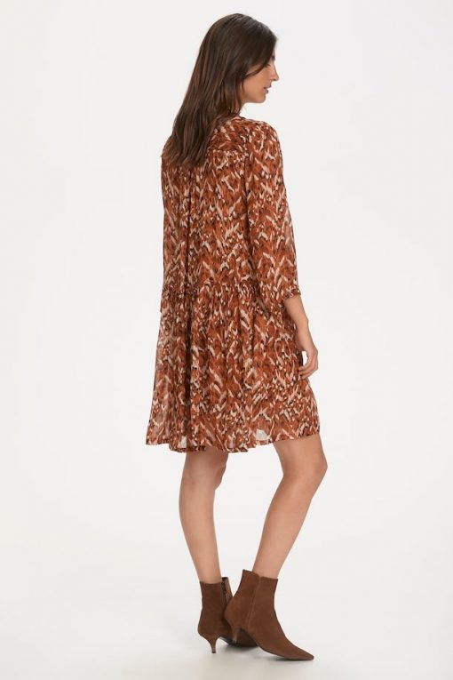 Part Two Sophias Dress Sunburn