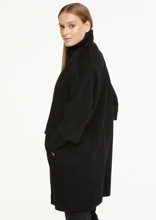 Comma, Cape Coat Black