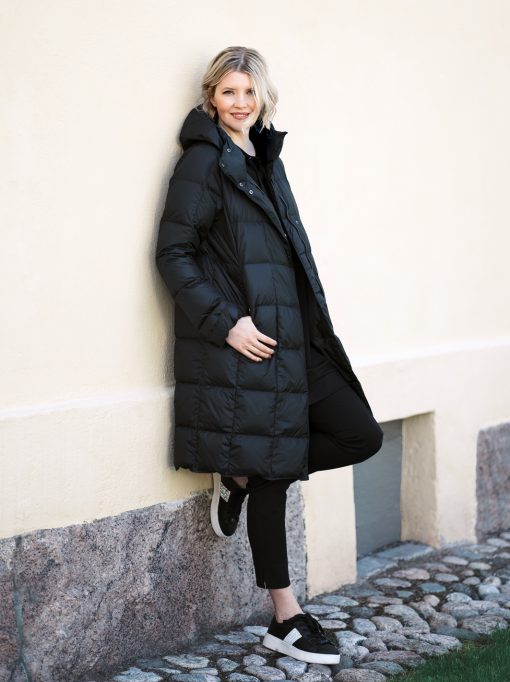 Joutsen Essi Kevytuntuvatakki Black