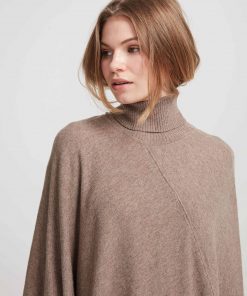 Holebrook Fia Rollneck Poncho Walnut