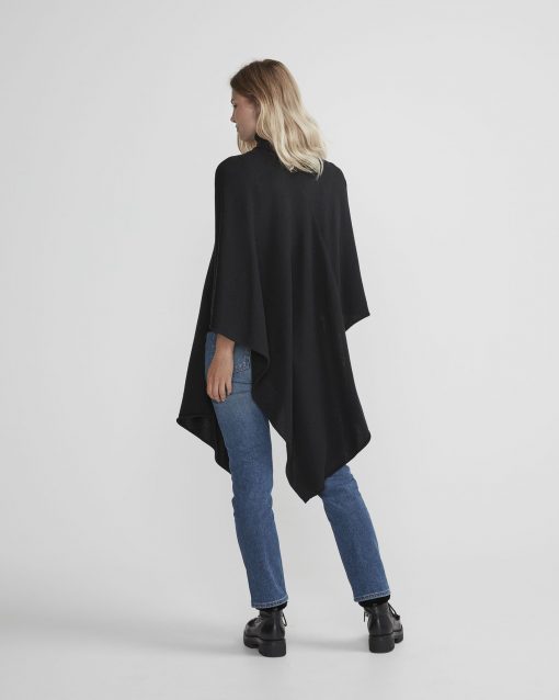 Holebrook Fia Rollneck Poncho Black