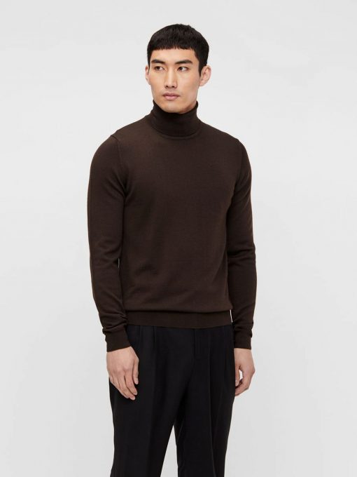 J.LINDEBERG LYD MERINO TURTLENECK SWEATER DARK BROWN