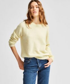SelectedPastel Yellow Femme Lulu O-neck