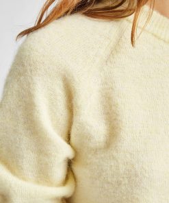 SelectedPastel Yellow Femme Lulu O-neck