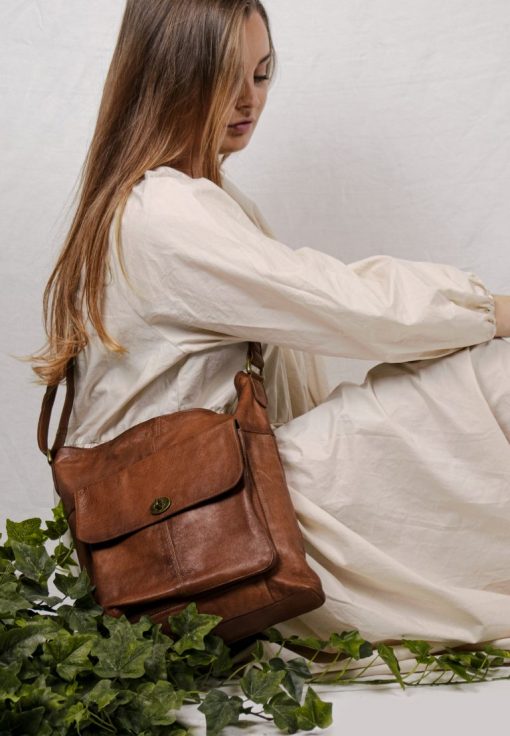 RE:DESIGNED 1656 Urban Bag Walnut