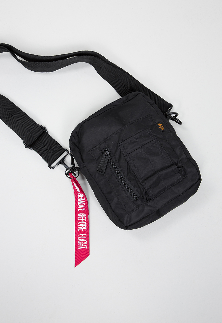 Buy Alpha Industries Crew Carry Bag Black Scandinavian Fashion Store