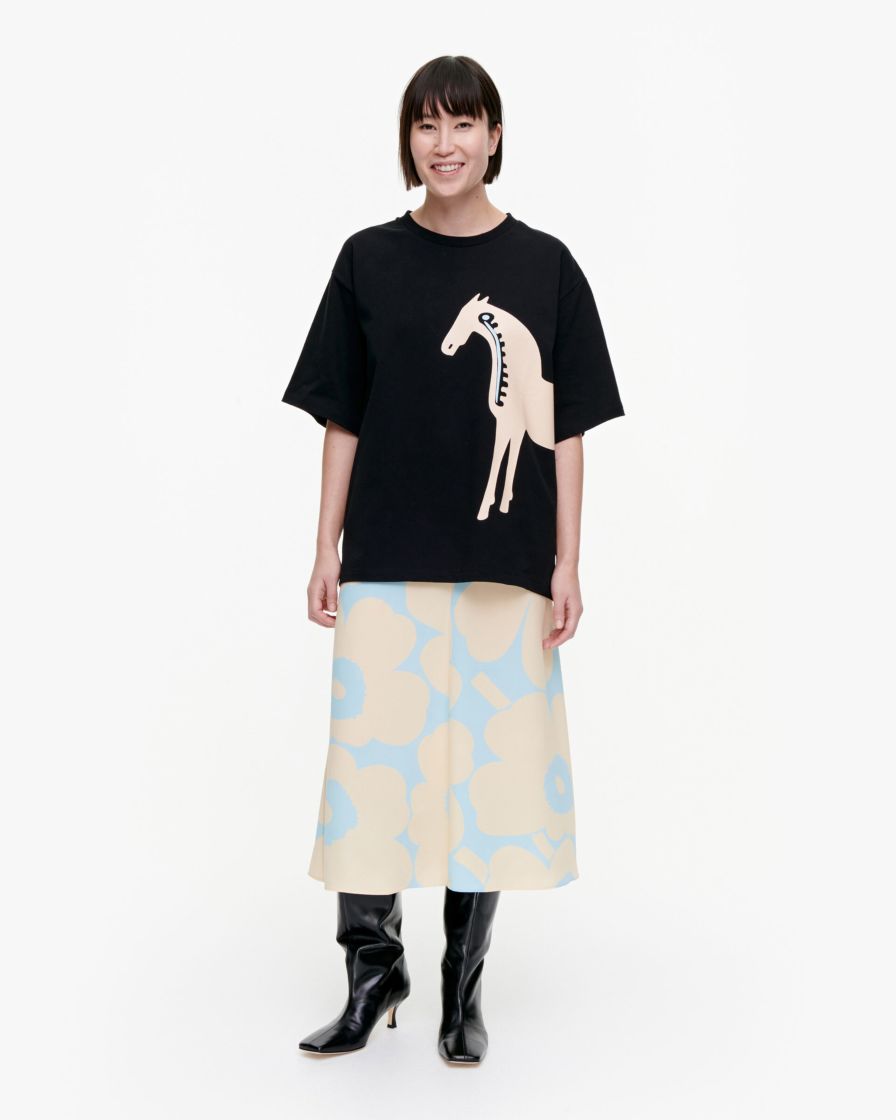 Buy Marimekko Helmihopea Musta Tamma T-shirt Black