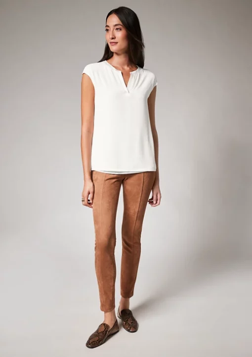 Comma, Layered Top White
