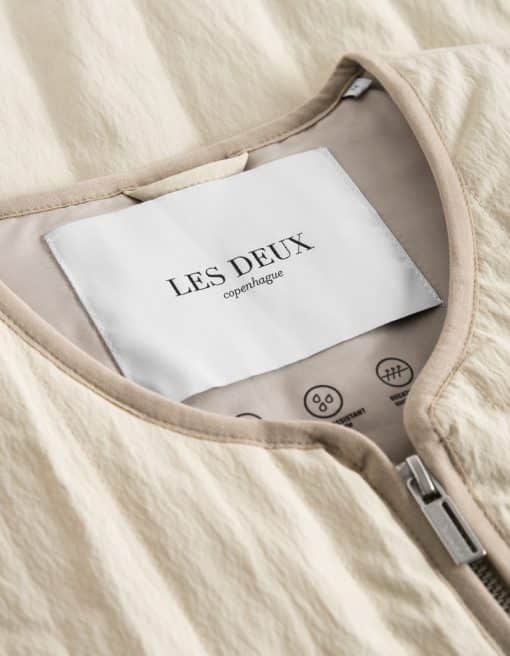 Les Deux Max Crinkle Vest Oyster Gray
