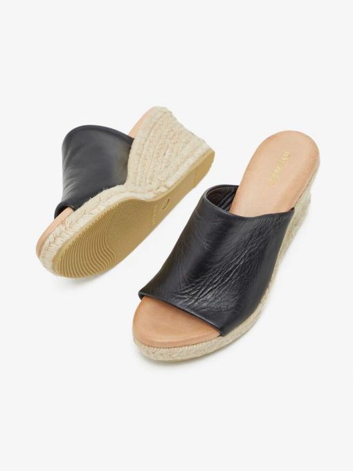 Bianco Biadena Sandals Black