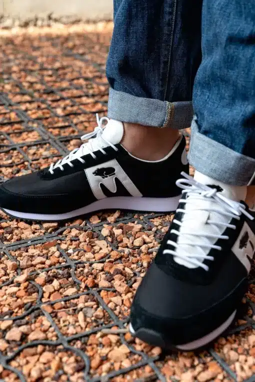 Karhu Albatross 82 Black/White
