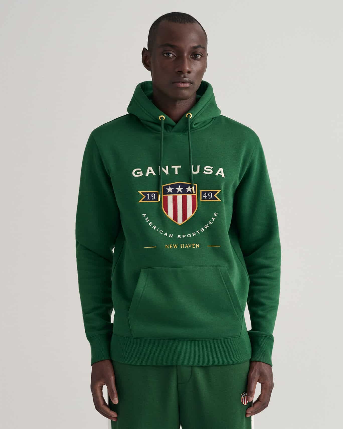 Gant logo hoodie on sale