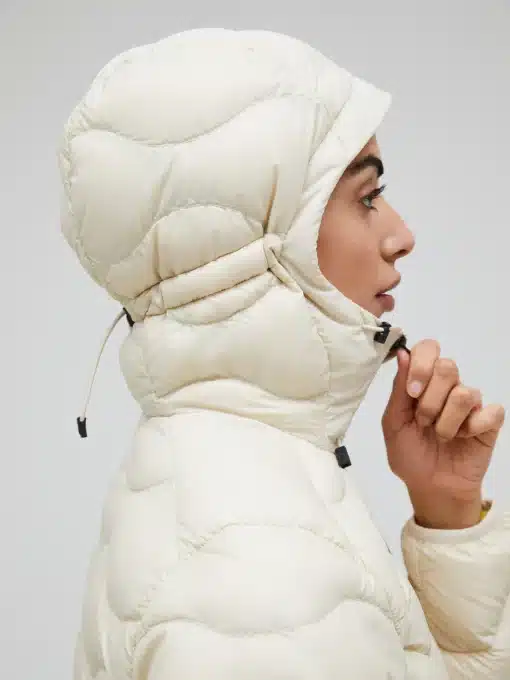 Peak Performance Helium Down Hood Jacket Women Sand Fog