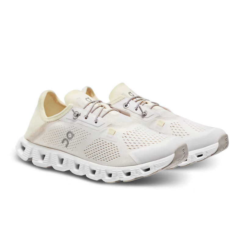 On cloud sneakers women best sale