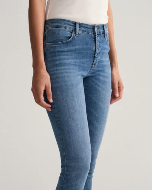 Gant Woman Nella Travel Indigo Jeans Semi Light Blue Worn In