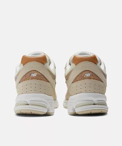 New balance 2002 Men Sandstone with incense and angora