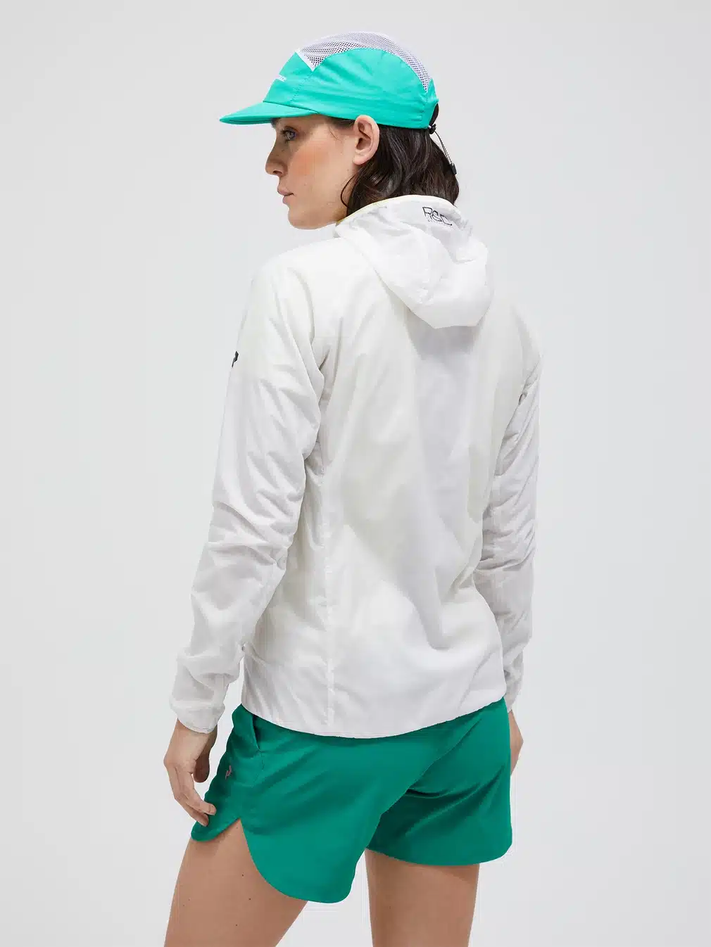Buy Peak Performance Vislight Alpha Jacket Women Offwhite