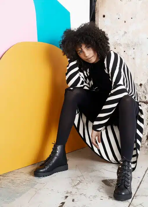 Papu Long Strope Cardigan Black/White