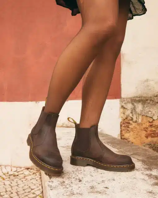 Dr. Martens 2976 Yellow Stitch Grazy Horse Chelsea Boots
