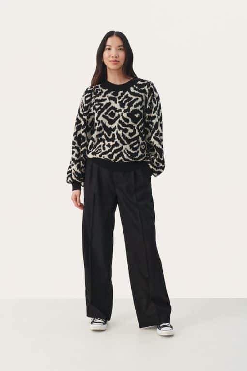 Part Two Cilke Pullover Black Blurred Leo Print