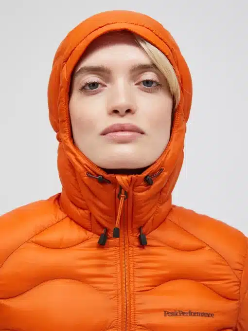 Peak Performance Helium Down Hood Jacket Women Gold Flame