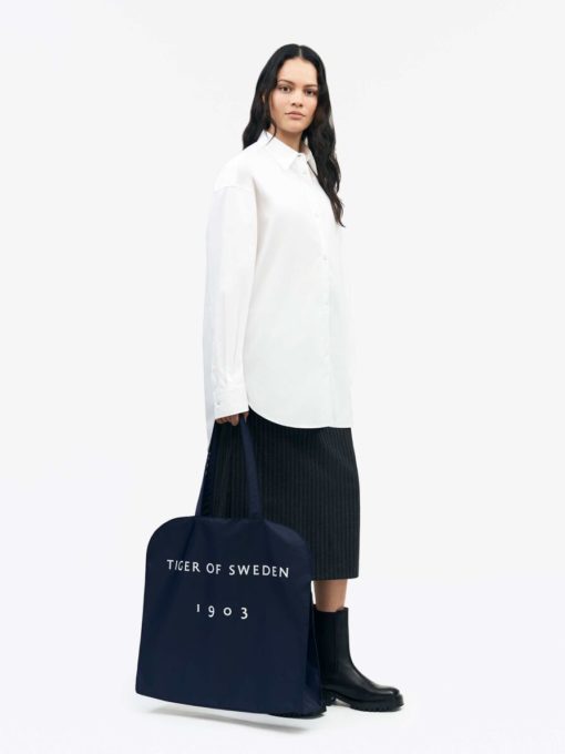 Tiger of Sweden Synthes Travel bag Light Ink