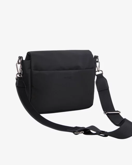 Hvisk Cayman Pocket Puffer Matte Twill Bag Black