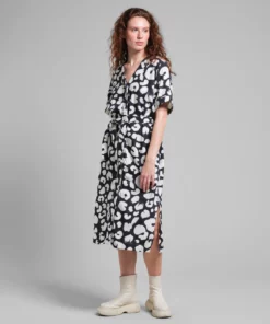 Dedicated Dress Kallvik Painted Leopard Black