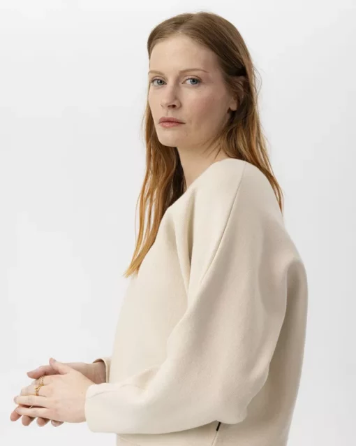 Holebrook Barbro V-neck Sandshell