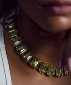 Bow19 Details Liz Necklace Soft Green