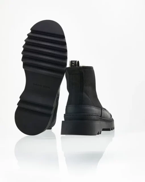 Sneaky Steve Kamiki Hi Winter U Shoes Black