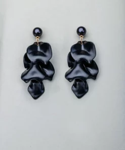 Bow19 Details Pearl Leaf Earrings Black