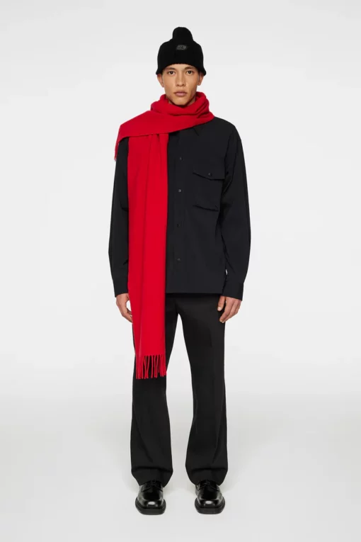 J.Lindeberg Champ Solid Scarf Barbados Cherry