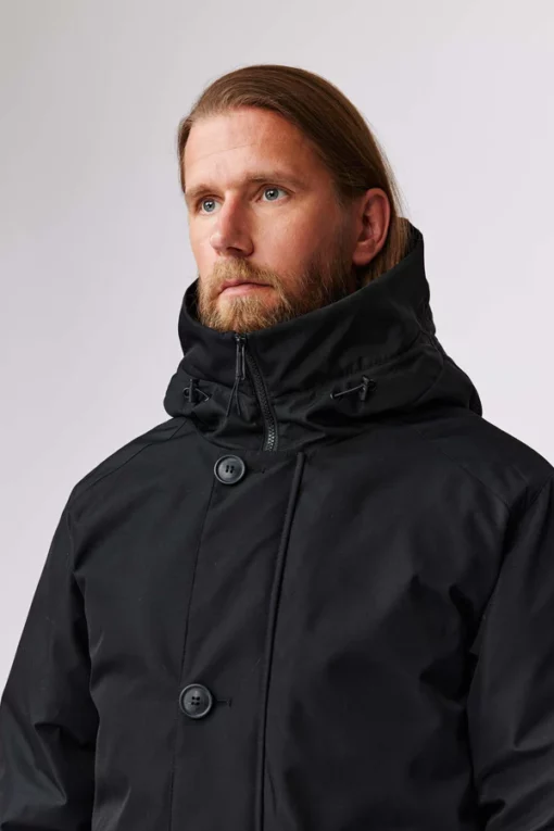 Makia Helsinki Parka Black