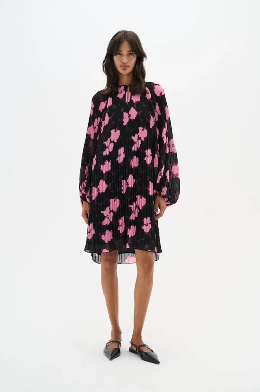 InWear Mendra Dress Cashmere Pink Cut Out Flower