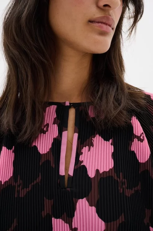 InWear Mendra Dress Cashmere Pink Cut Out Flower