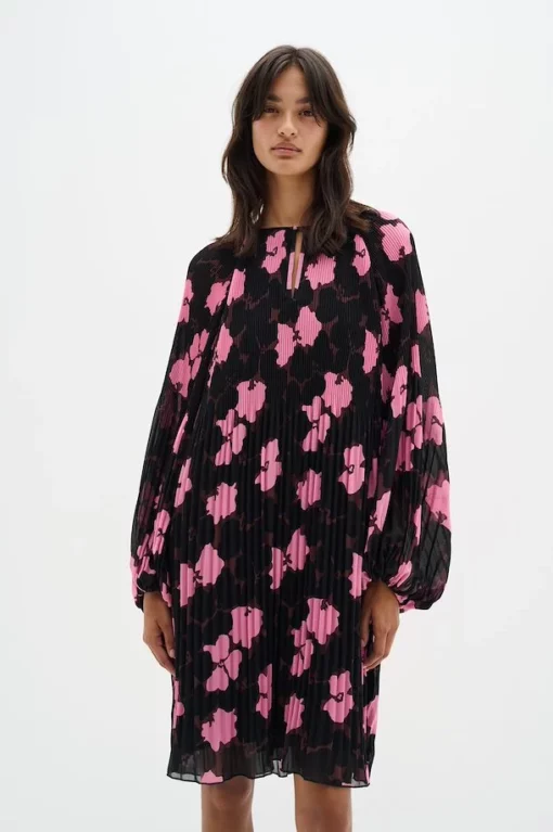 InWear Mendra Dress Cashmere Pink Cut Out Flower