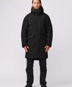 Makia Periscope Jacket Black