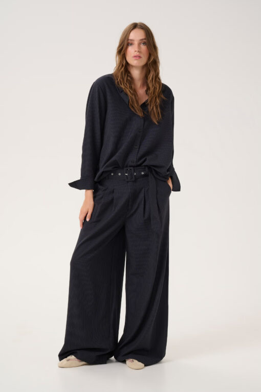 My Essential Wardrobe VittaMW Trousers Dark Sapphire Blue W. stripe