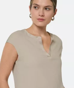 Comma, Satin T-Shirt Beige