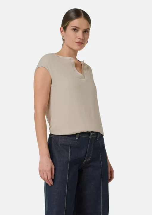 Comma, Satin T-Shirt Beige