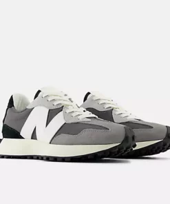 New Balance 327