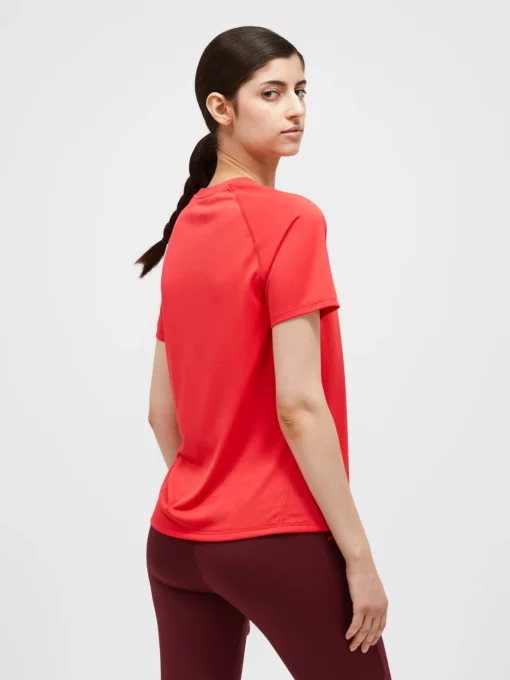 Peak Performance Active Tee Women Brilliant Red
