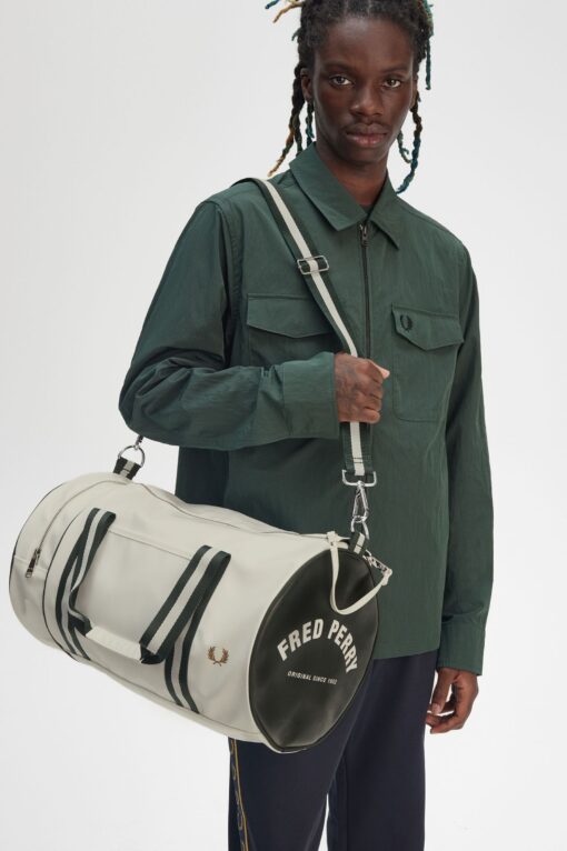 Fred Perry Classic Barrel bag Ecru/Night Green