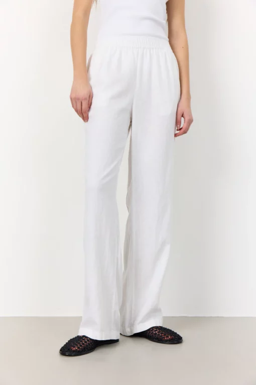 Levete Room Naja 7 Pants White