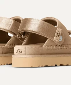 UGG Women's Goldenstar Glide Sand