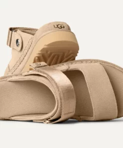 UGG Women's Goldenstar Glide Sand