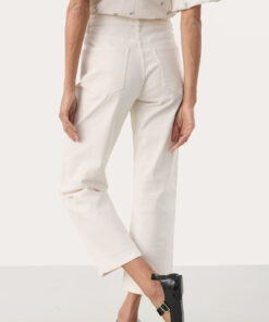 Part Two JudyaPW Jeans Eggnog